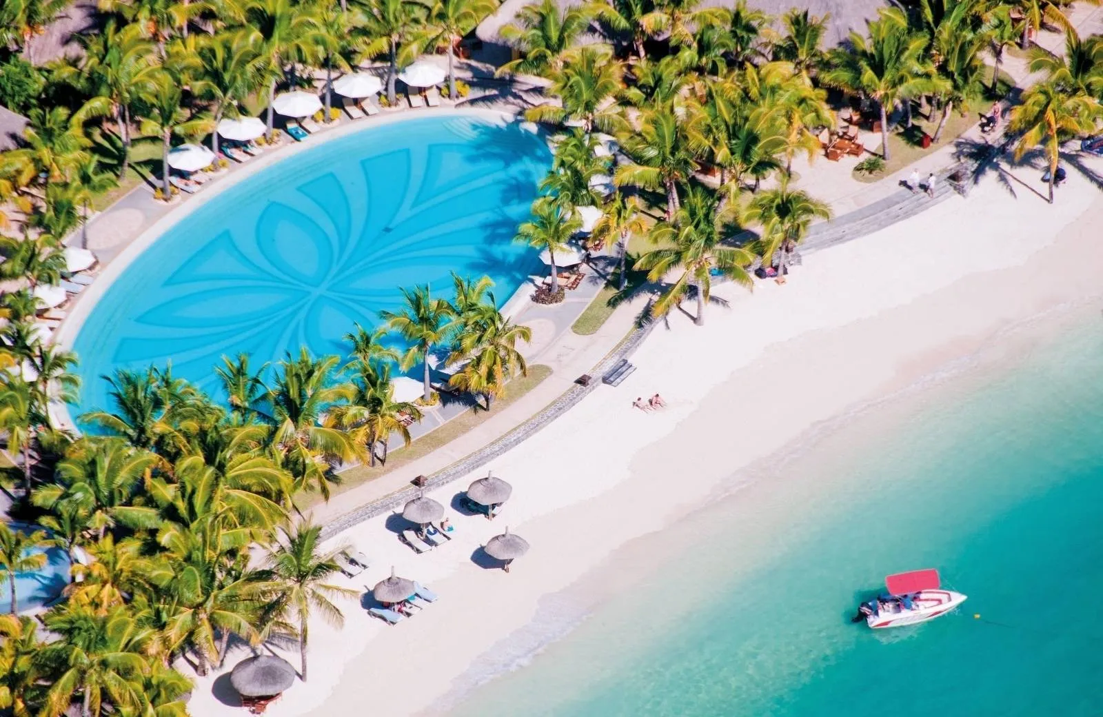 Paradis Beachcomber Golf Resort & Spa 5*
