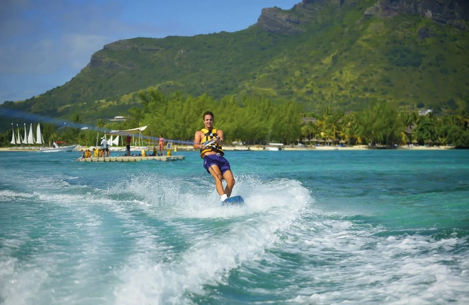 Paradis Beachcomber Golf Resort & Spa 5*