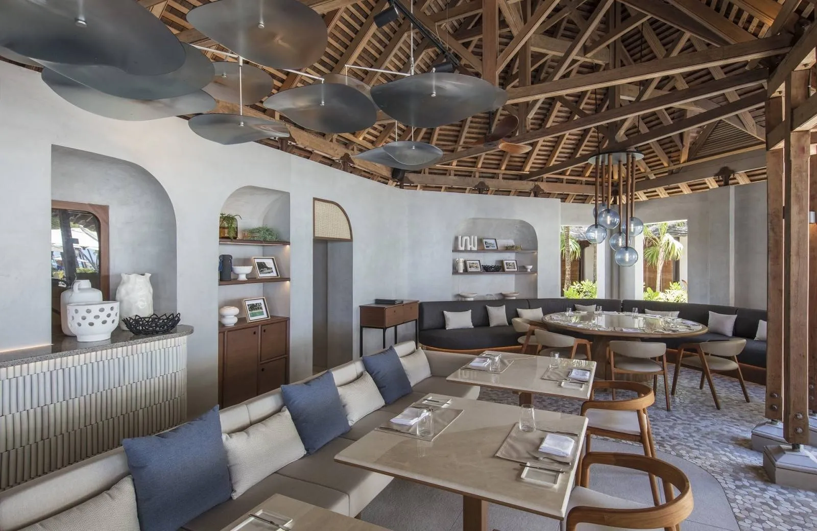 Paradis Beachcomber Golf Resort & Spa 5*