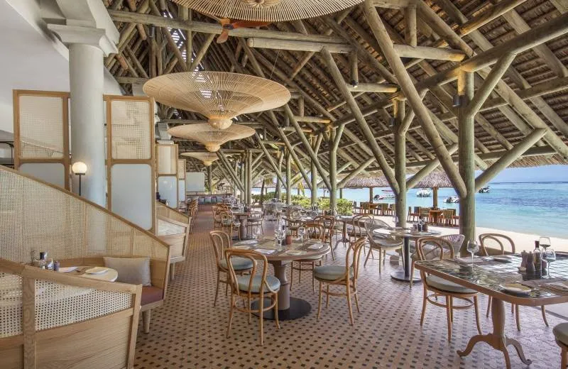 Paradis Beachcomber Golf Resort & Spa 5*