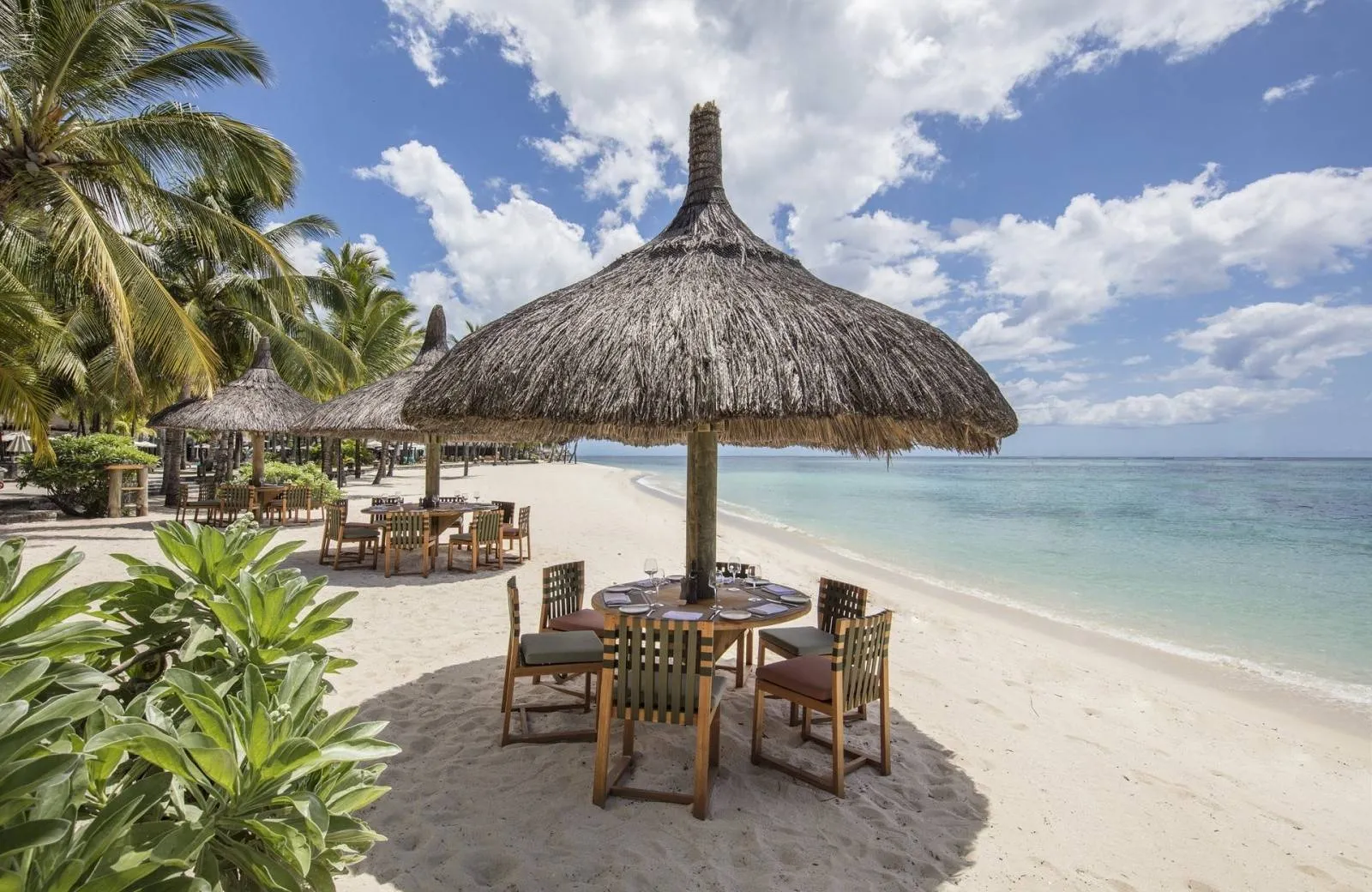 Paradis Beachcomber Golf Resort & Spa 5*