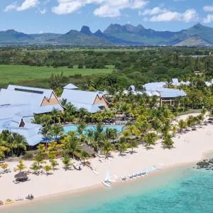 Victoria Beachcomber Resort & Spa 4*