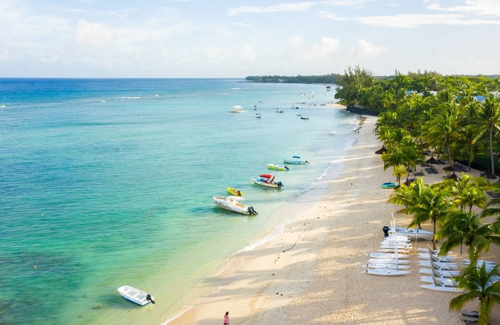 Victoria Beachcomber Resort & Spa 4*