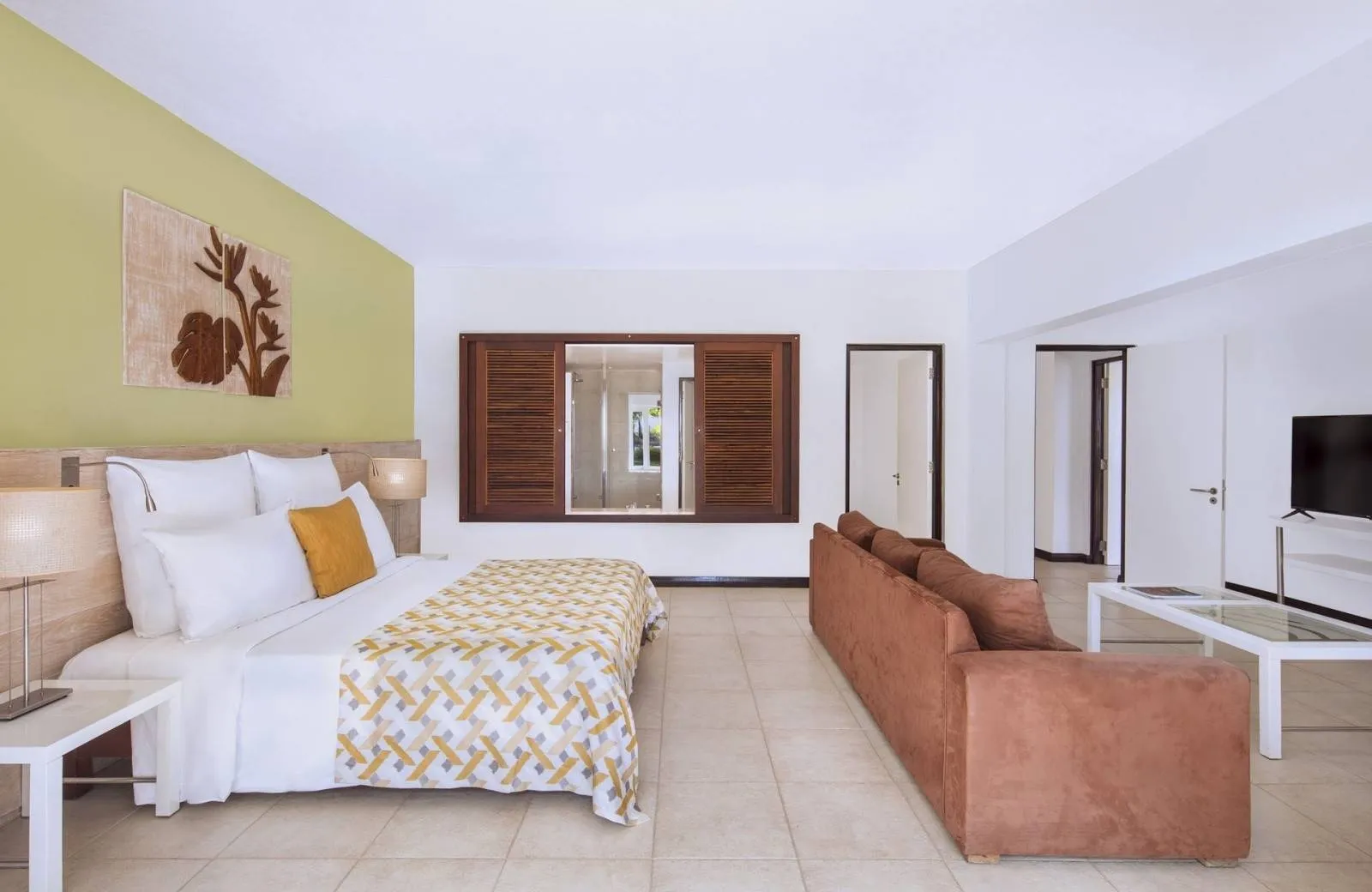 Victoria Beachcomber Resort & Spa 4*