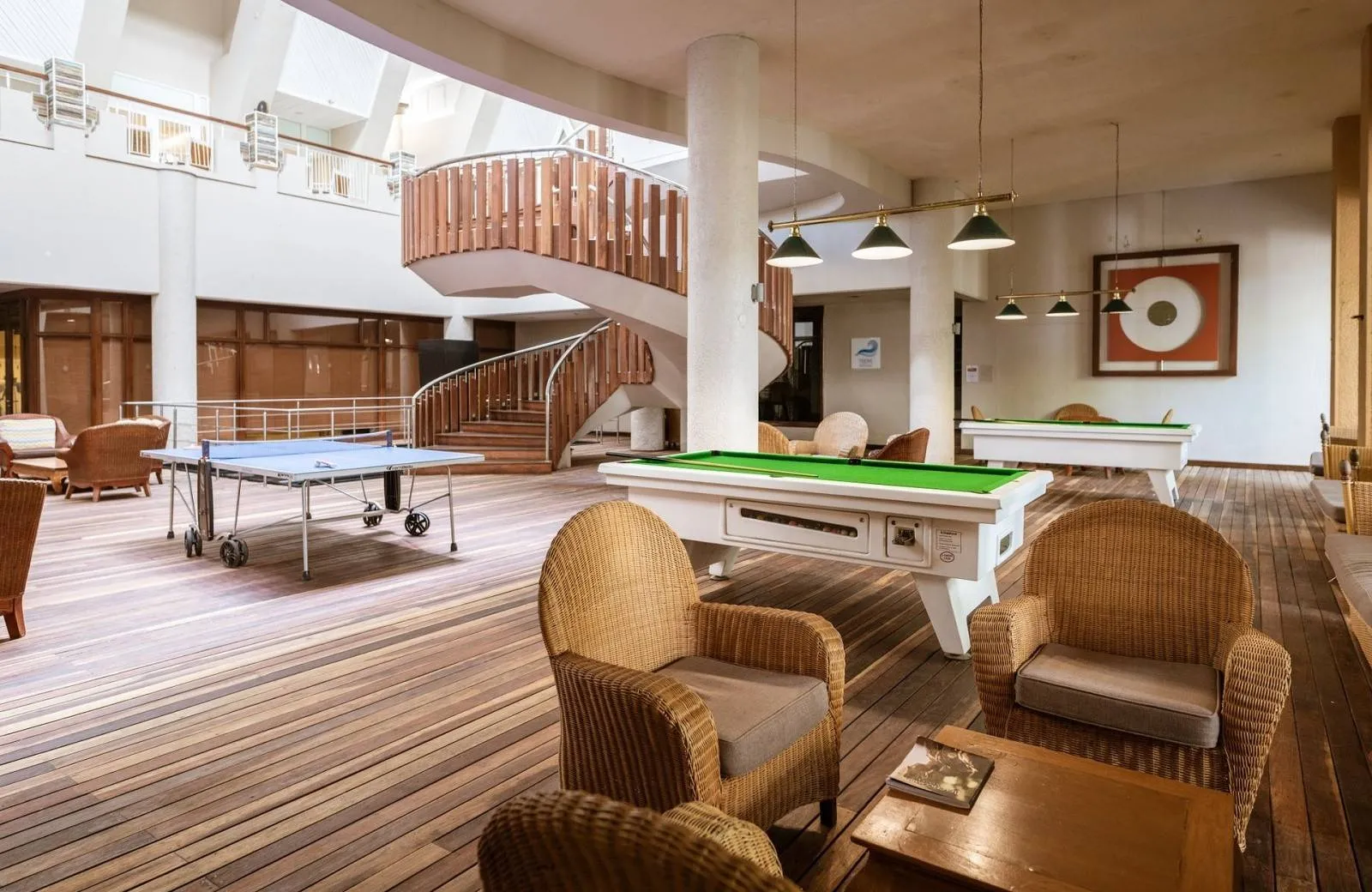 Victoria Beachcomber Resort & Spa 4*