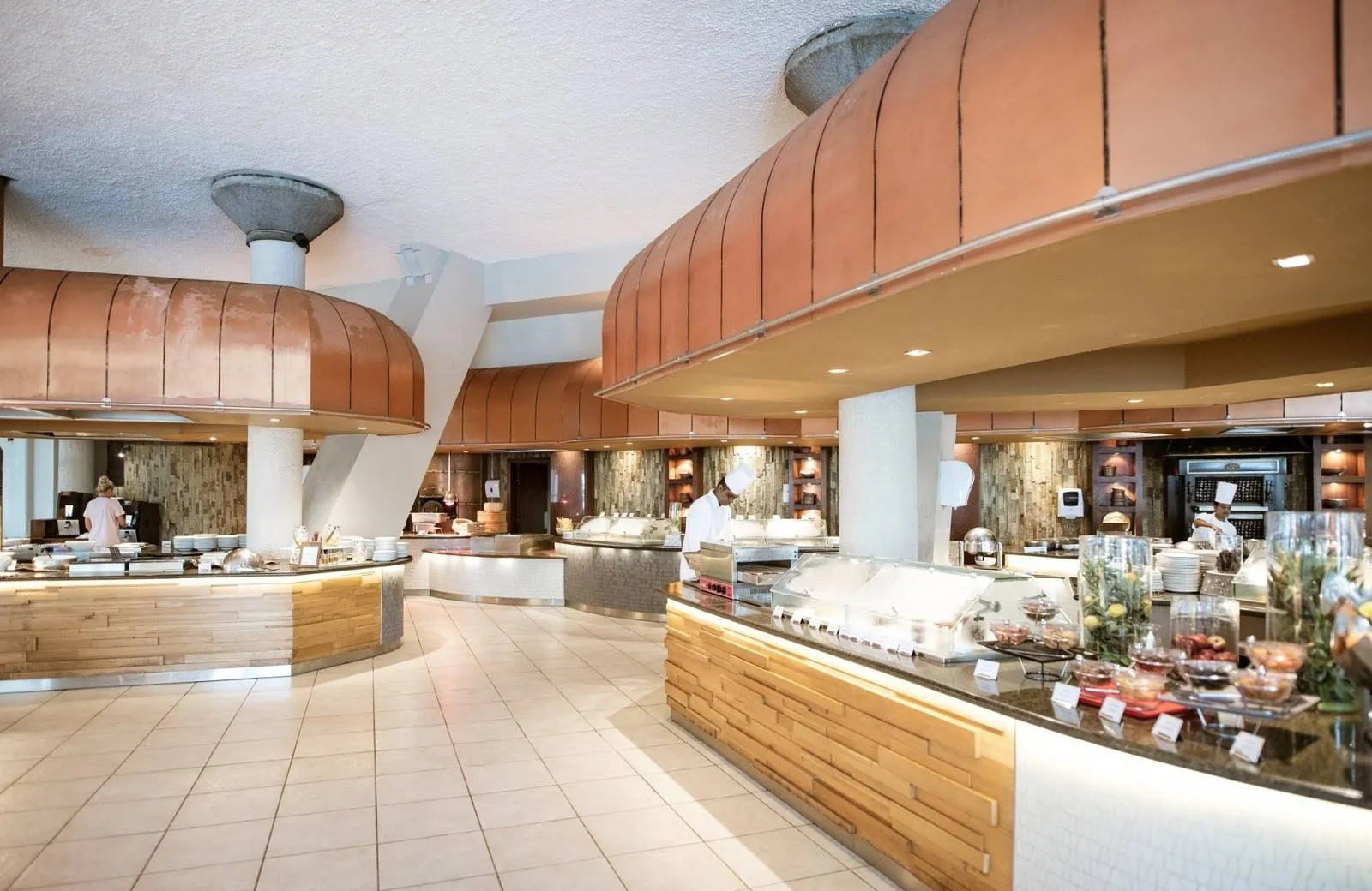 Victoria Beachcomber Resort & Spa 4*