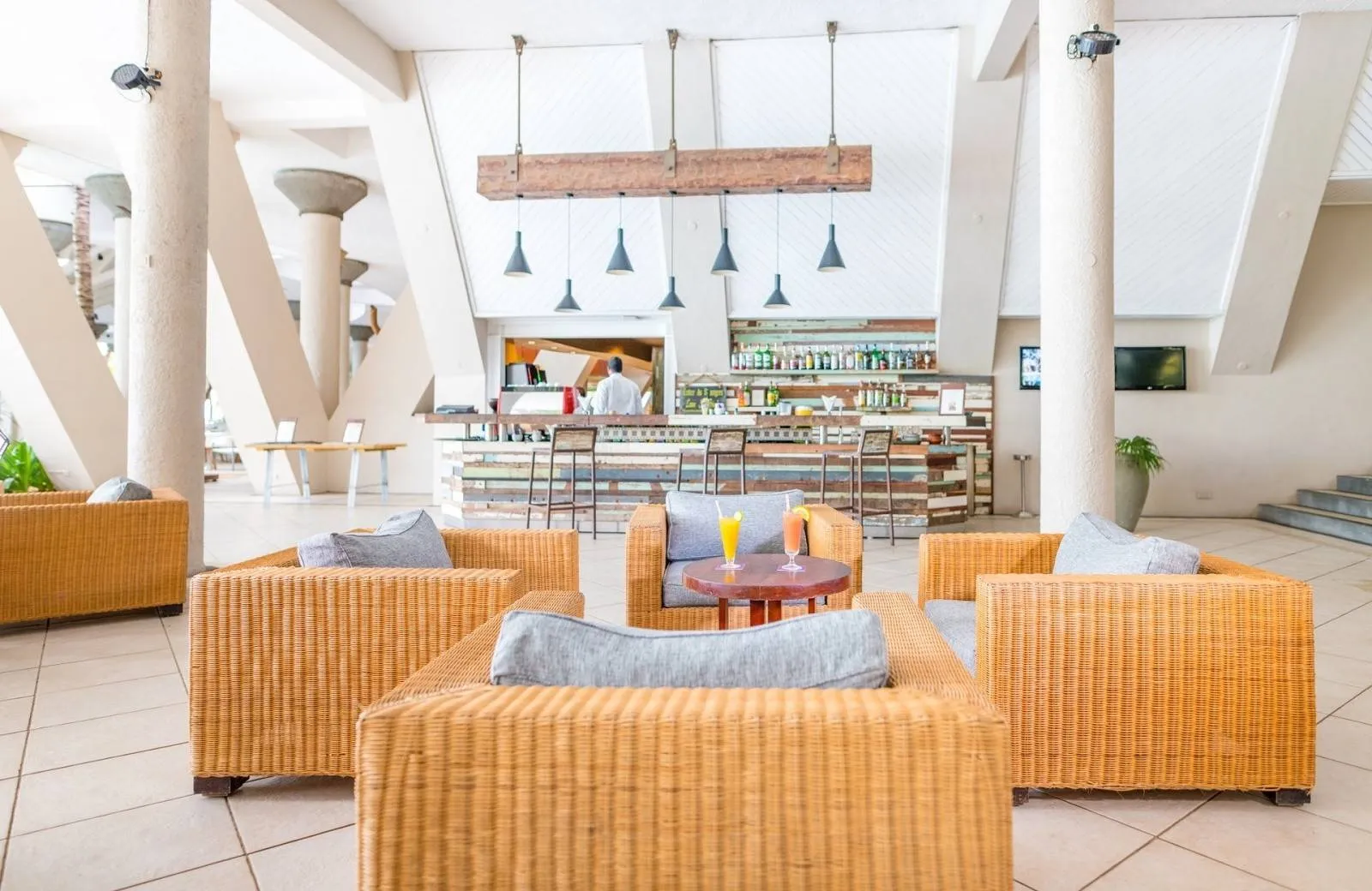 Victoria Beachcomber Resort & Spa 4*