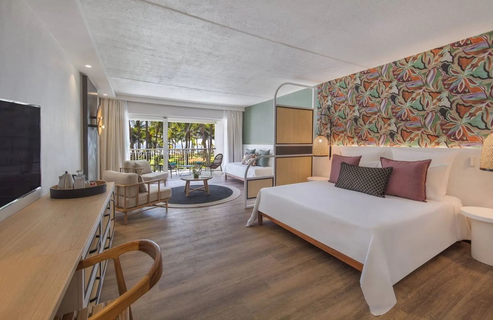 Victoria Beachcomber Resort & Spa 4*