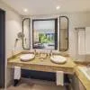 Victoria Beachcomber Resort & Spa 4*