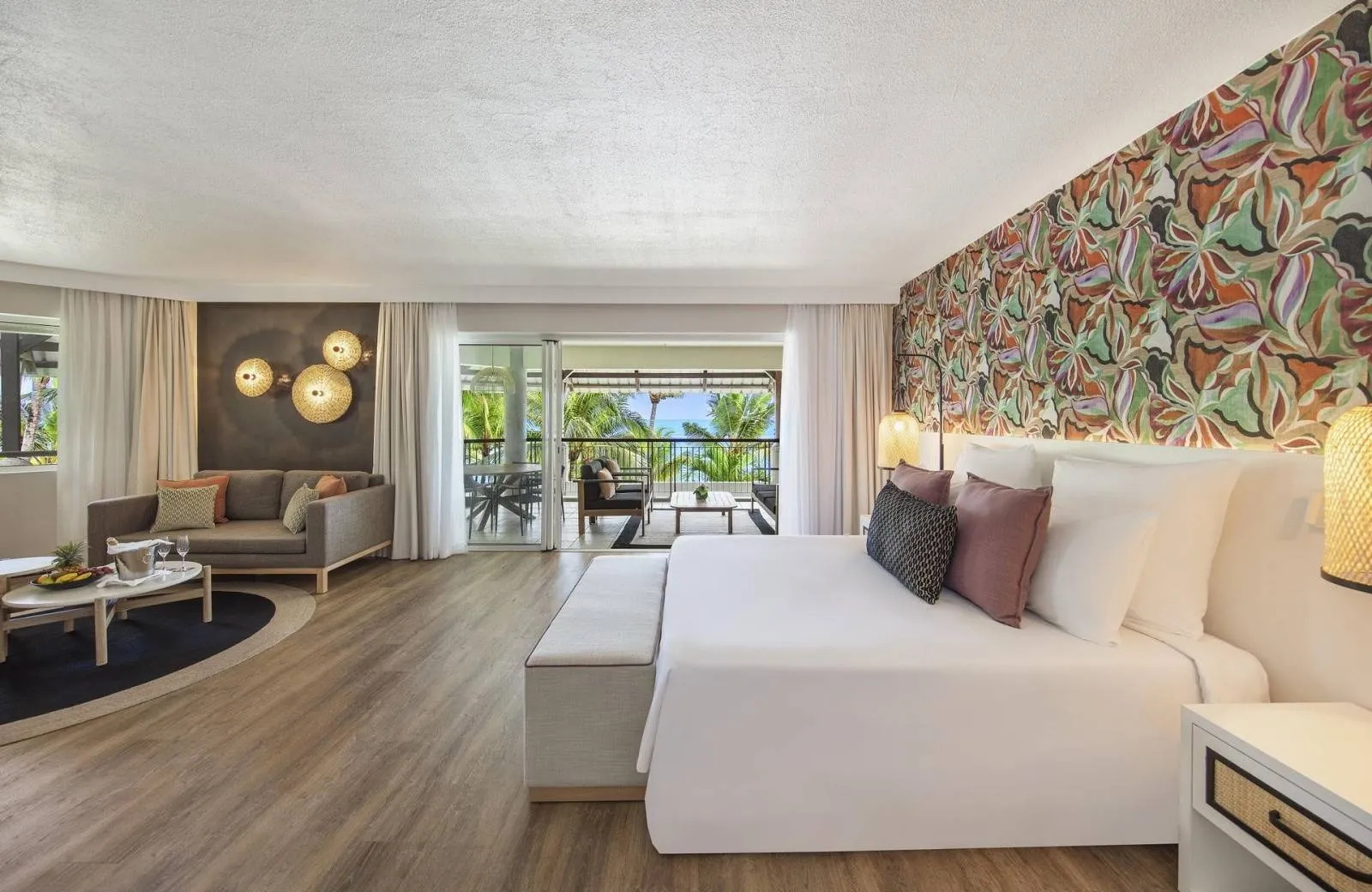 Victoria Beachcomber Resort & Spa 4*