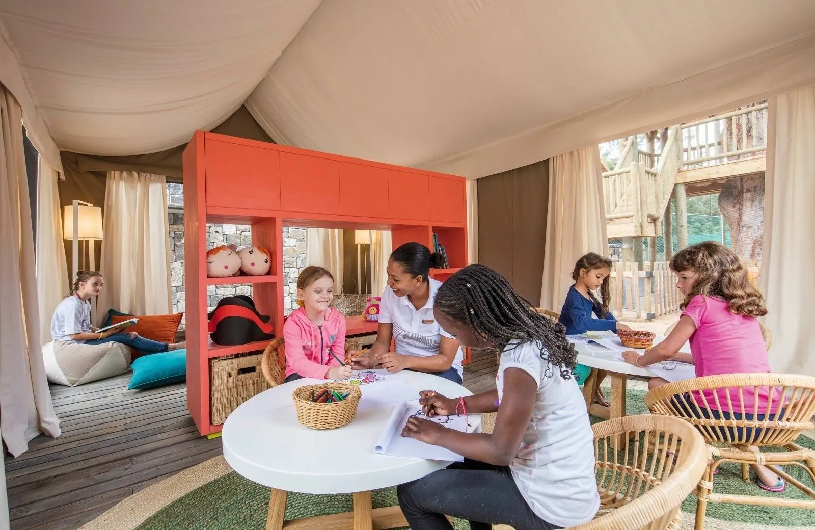 Canonnier Beachcomber Golf Resort & Spa 4*