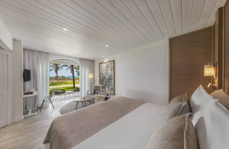 Canonnier Beachcomber Golf Resort & Spa 4*