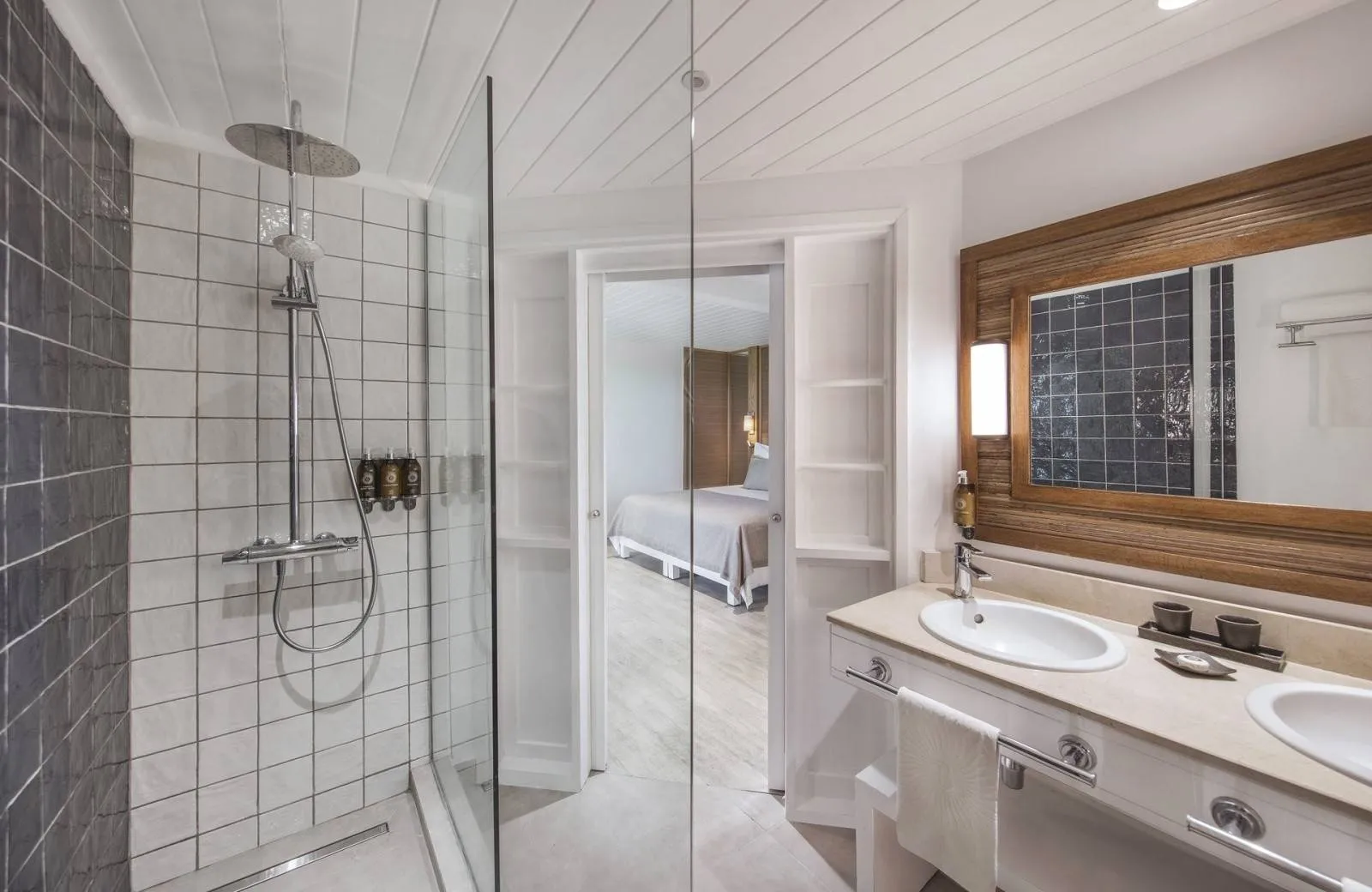 Canonnier Beachcomber Golf Resort & Spa 4*