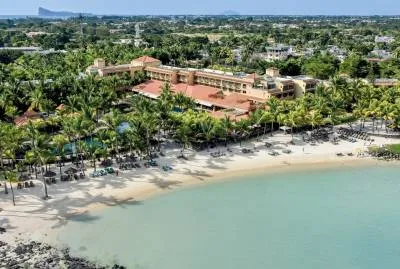 Mauricia Beachcomber Resort & Spa 4*