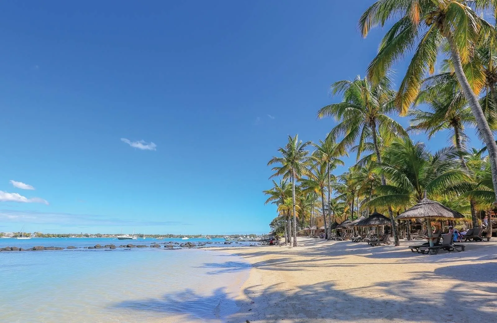 Mauricia Beachcomber Resort & Spa 4*