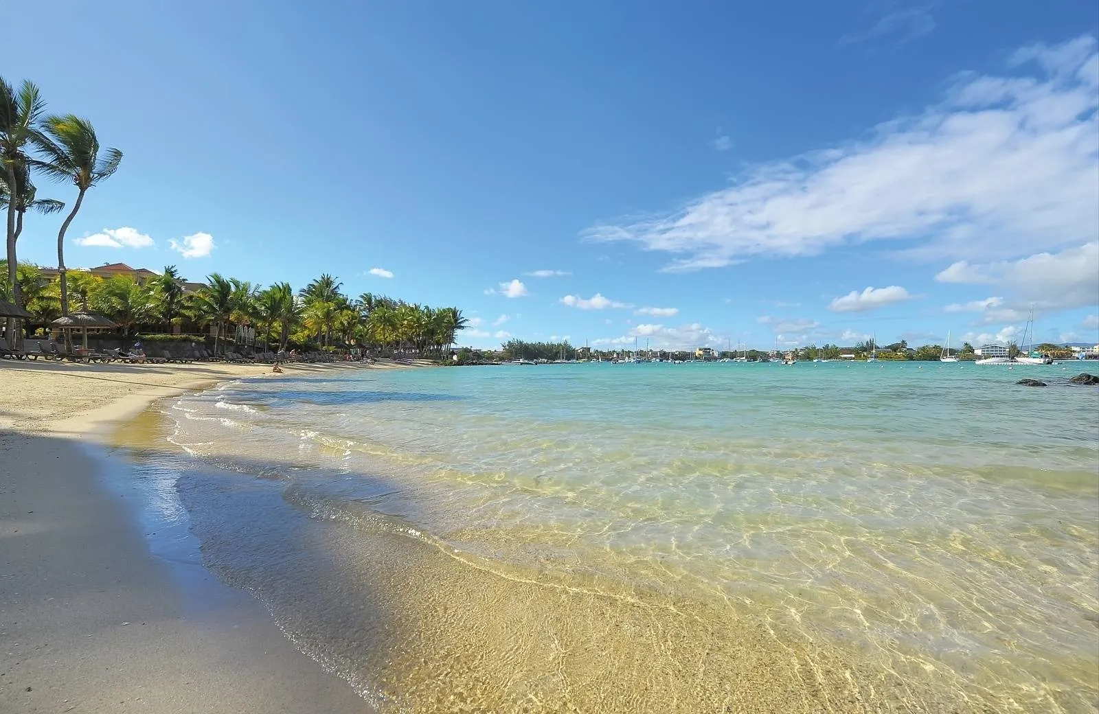 Mauricia Beachcomber Resort & Spa 4*