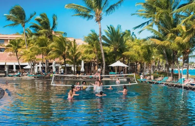 Mauricia Beachcomber Resort & Spa 4*