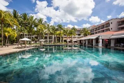 Mauricia Beachcomber Resort & Spa 4*