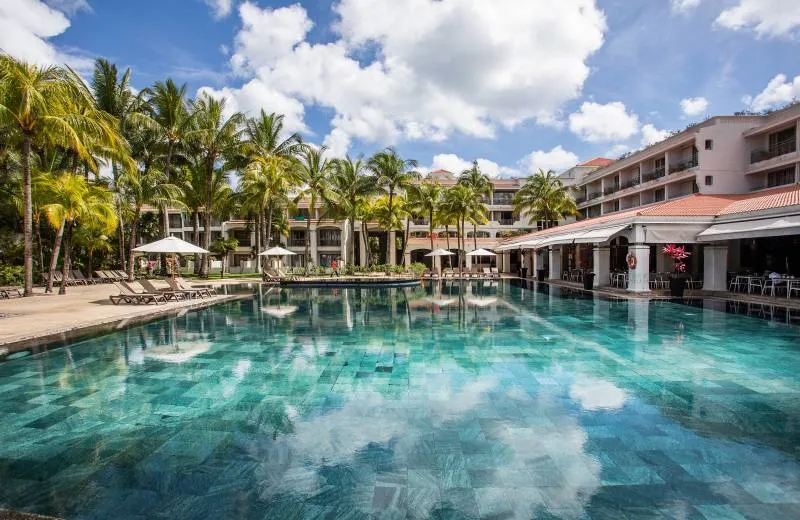 Mauricia Beachcomber Resort & Spa 4*