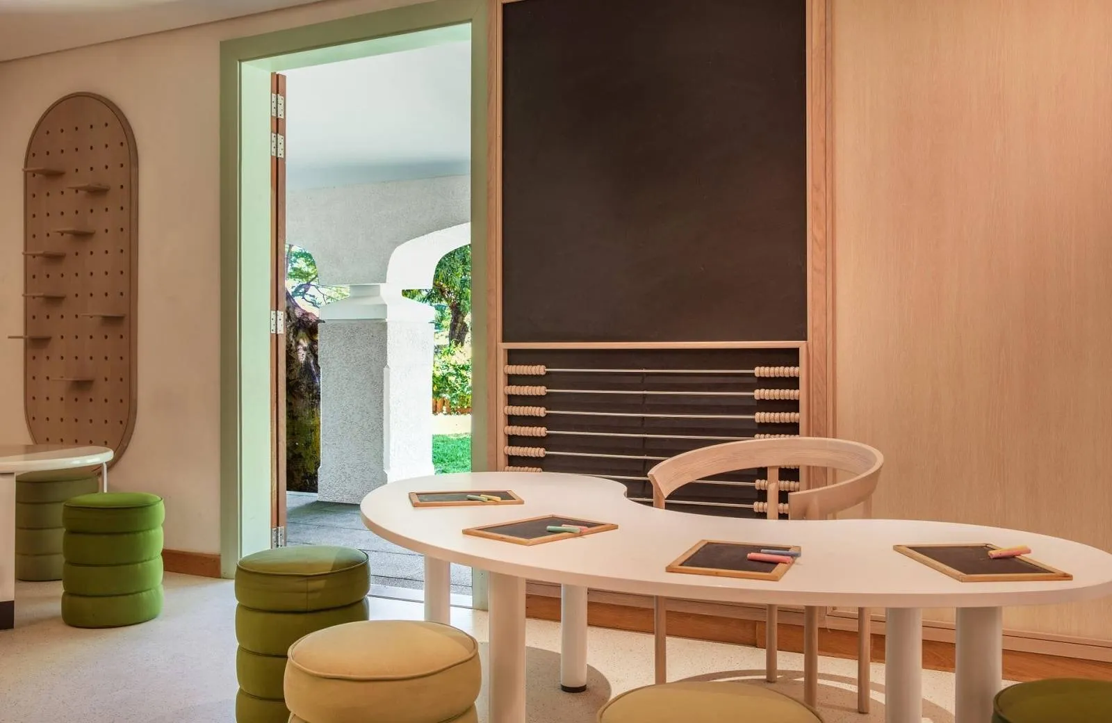 Mauricia Beachcomber Resort & Spa 4*