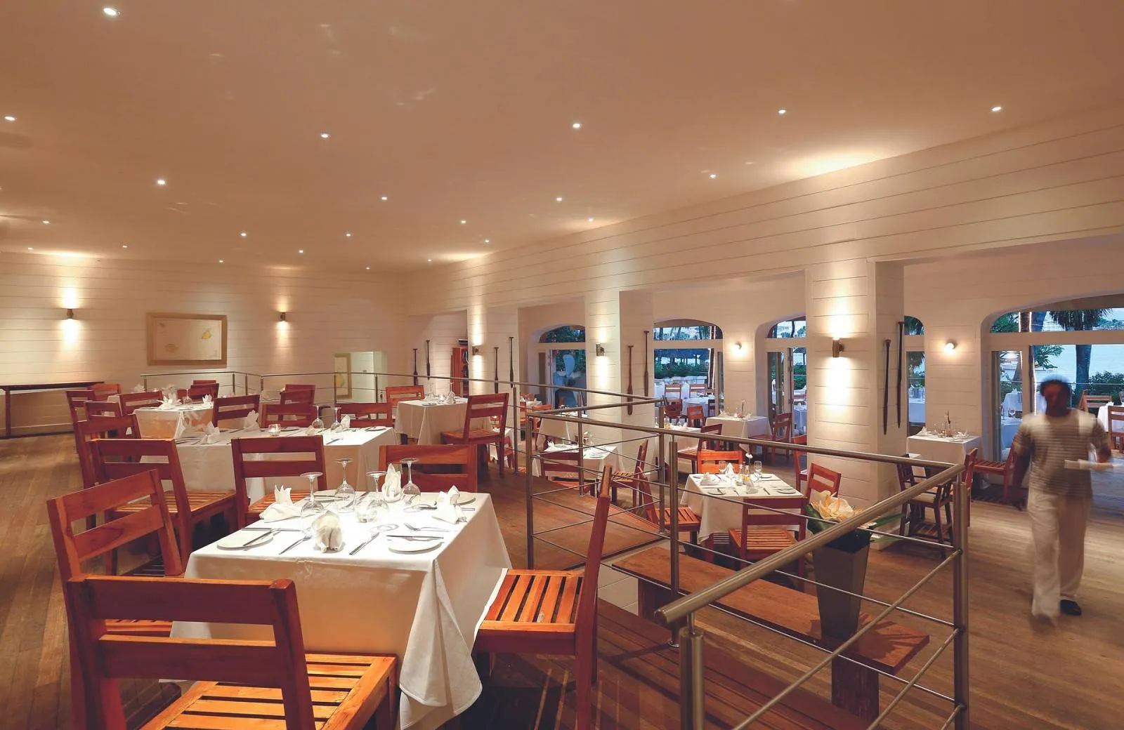 Mauricia Beachcomber Resort & Spa 4*