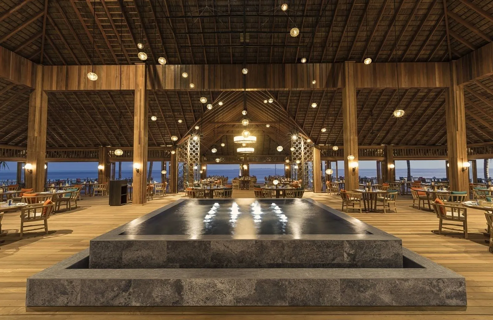 Hurawalhi Island Resort 5*