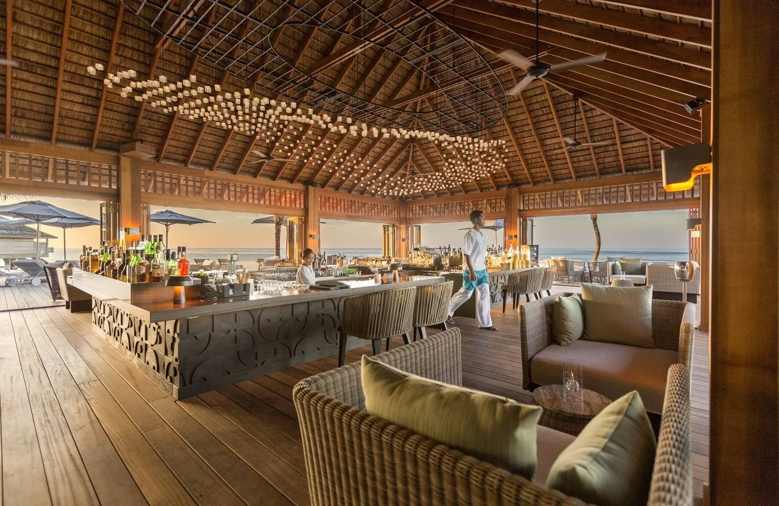 Hurawalhi Island Resort 5*