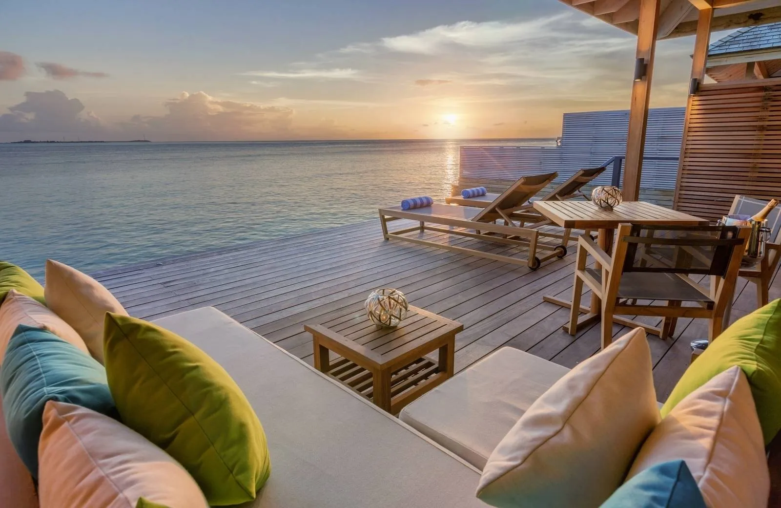 Hurawalhi Island Resort 5*