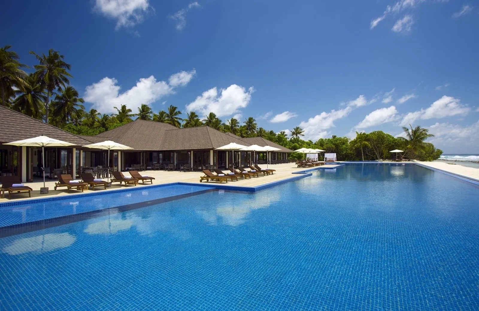 Atmosphere Kanifushi Maldives 5*