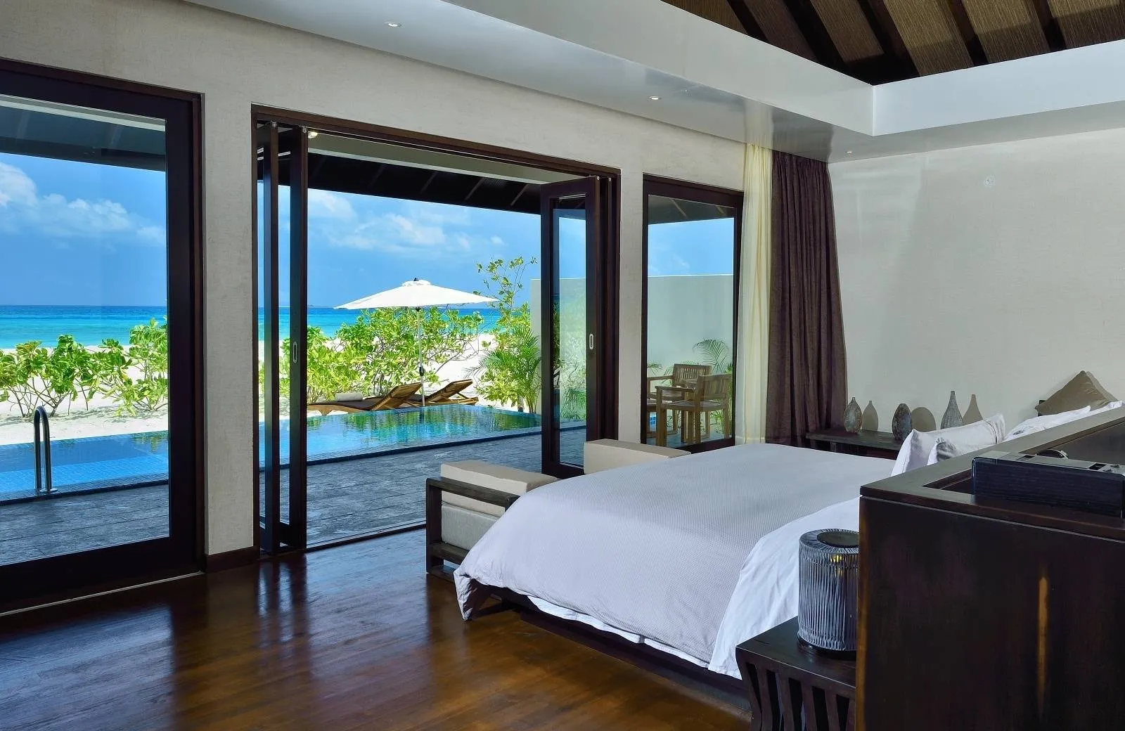 Atmosphere Kanifushi Maldives 5*