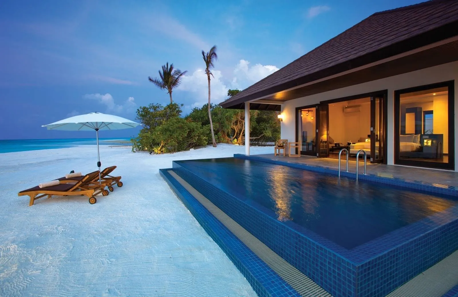 Atmosphere Kanifushi Maldives 5*