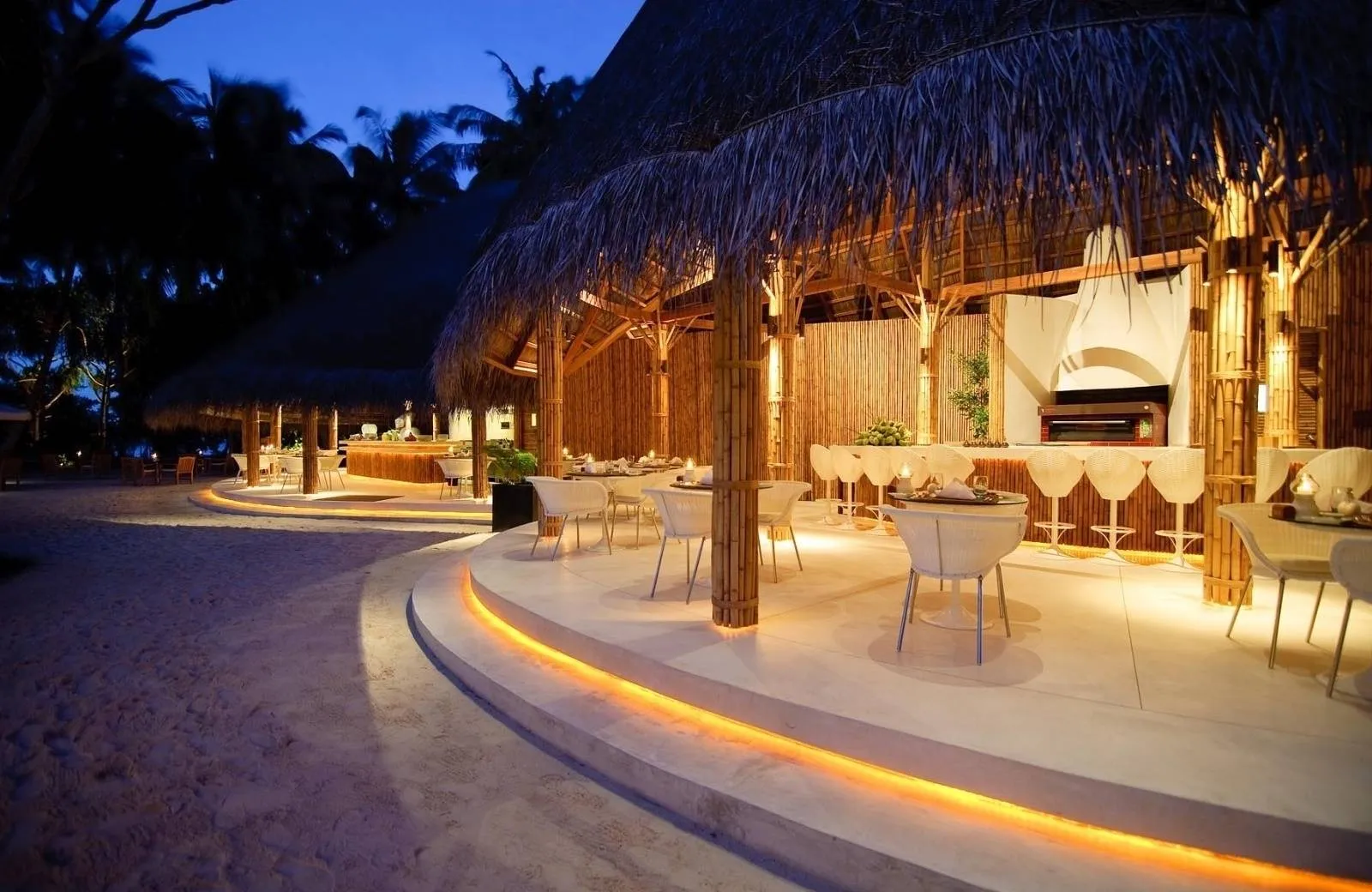 Kuramathi Maldives 4*