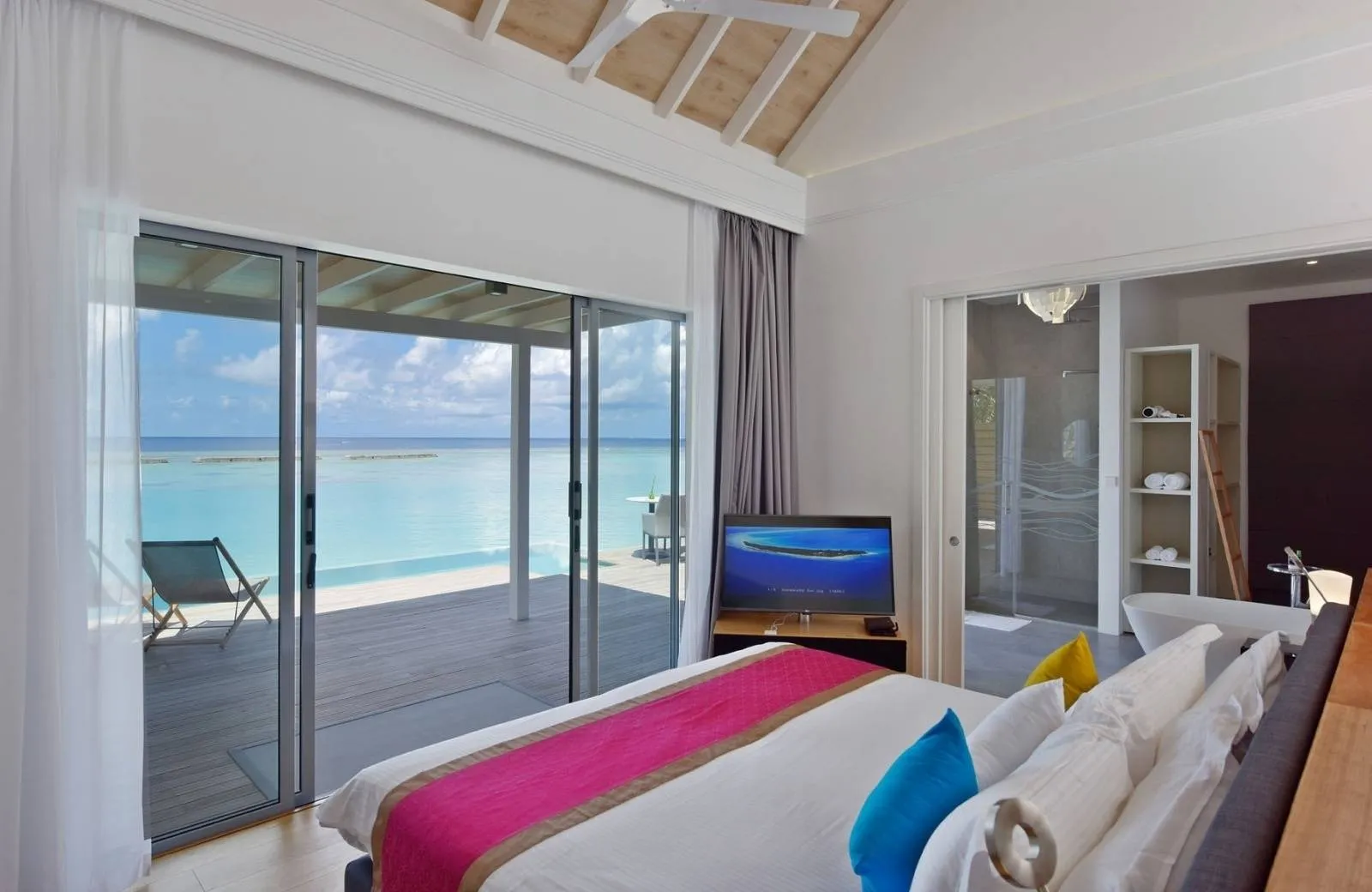 Kuramathi Maldives 4*