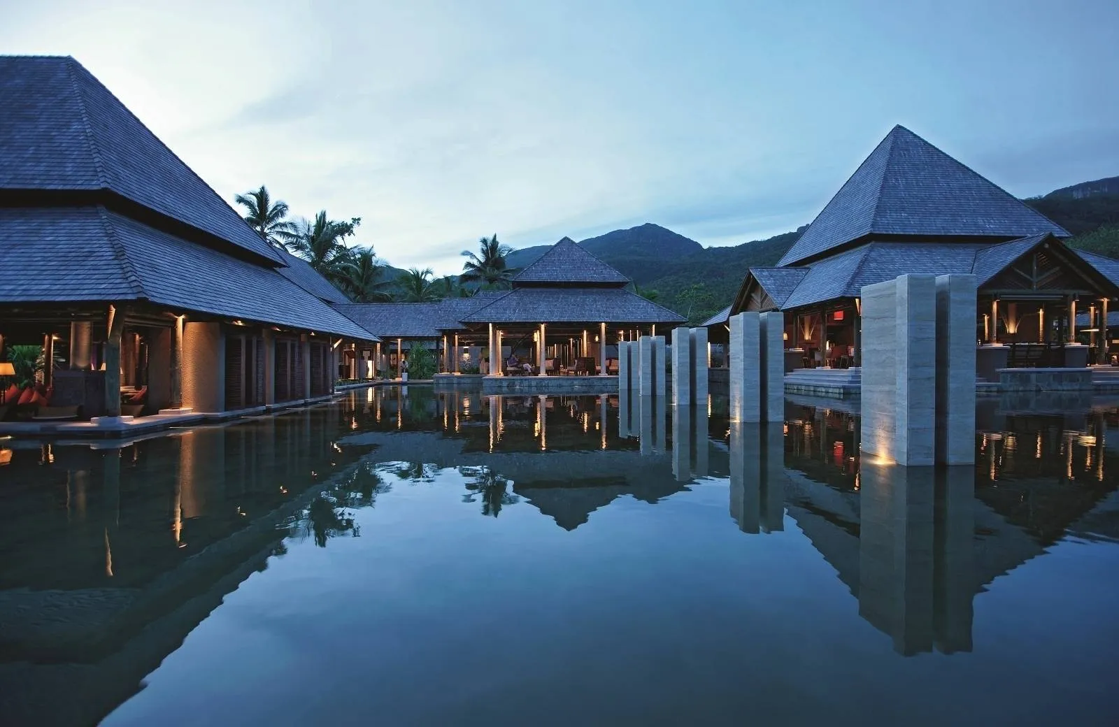 Constance Ephelia 5*