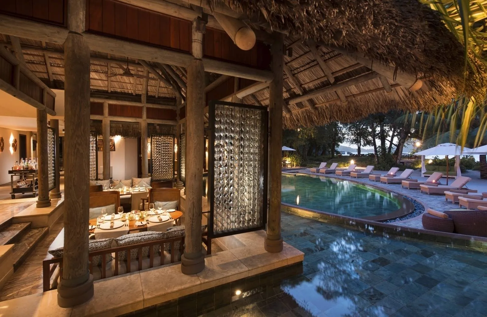 Constance Ephelia 5*