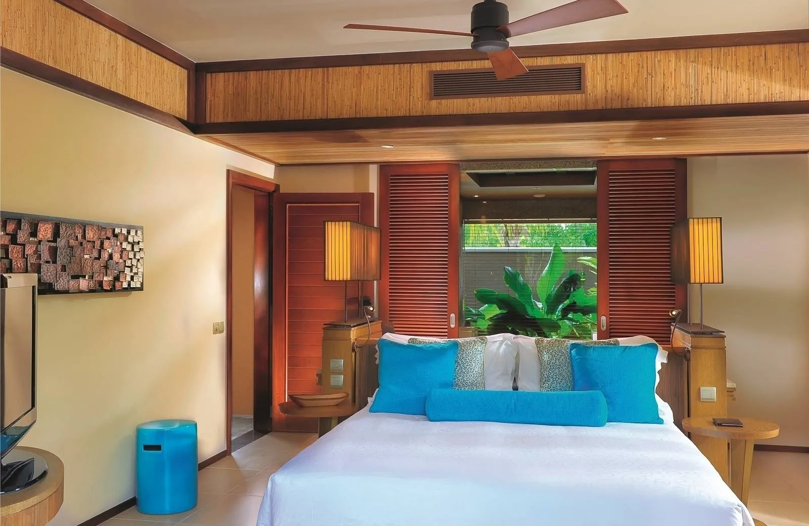 Constance Ephelia 5*