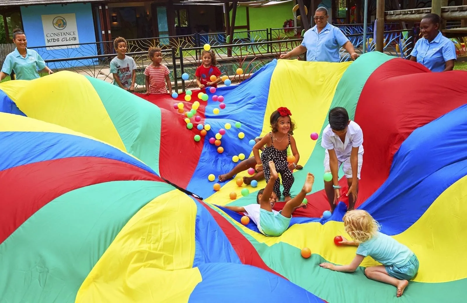 Constance Ephelia 5*