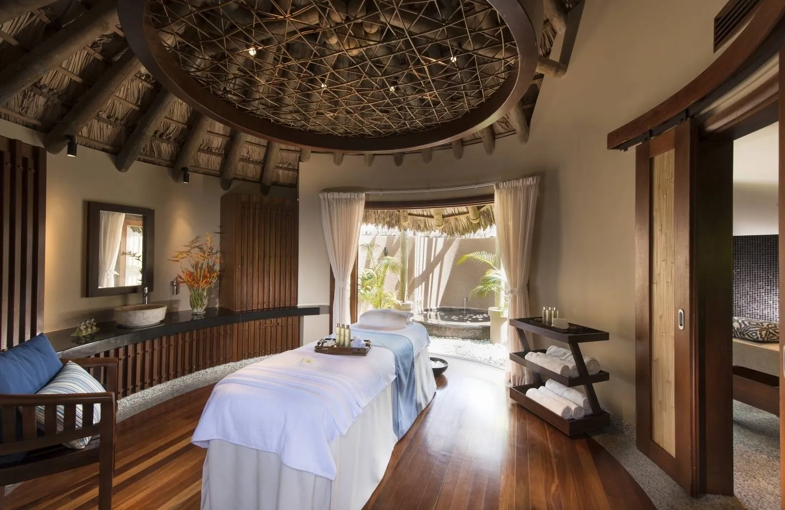 Constance Ephelia 5*