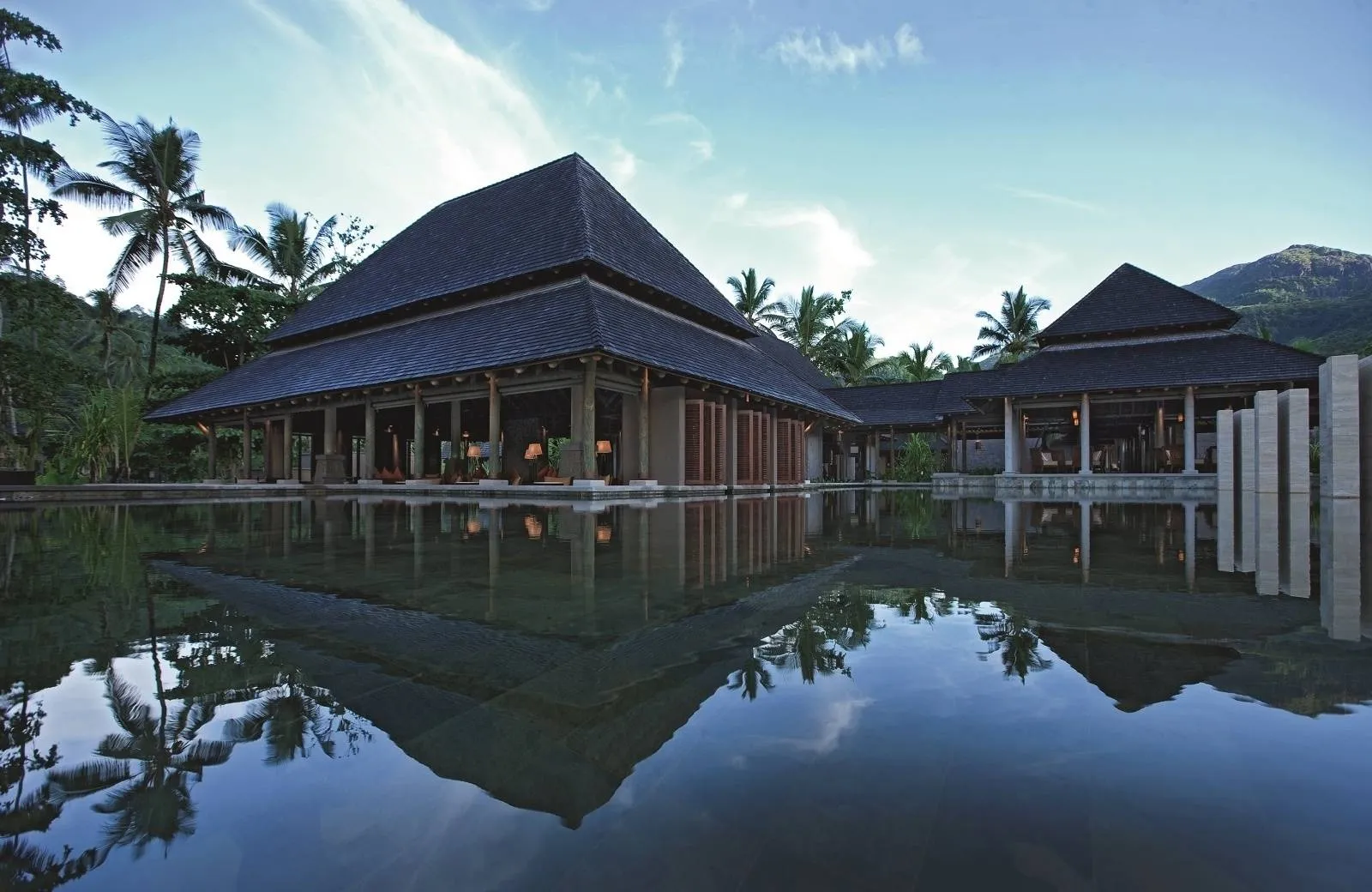 Constance Ephelia 5*