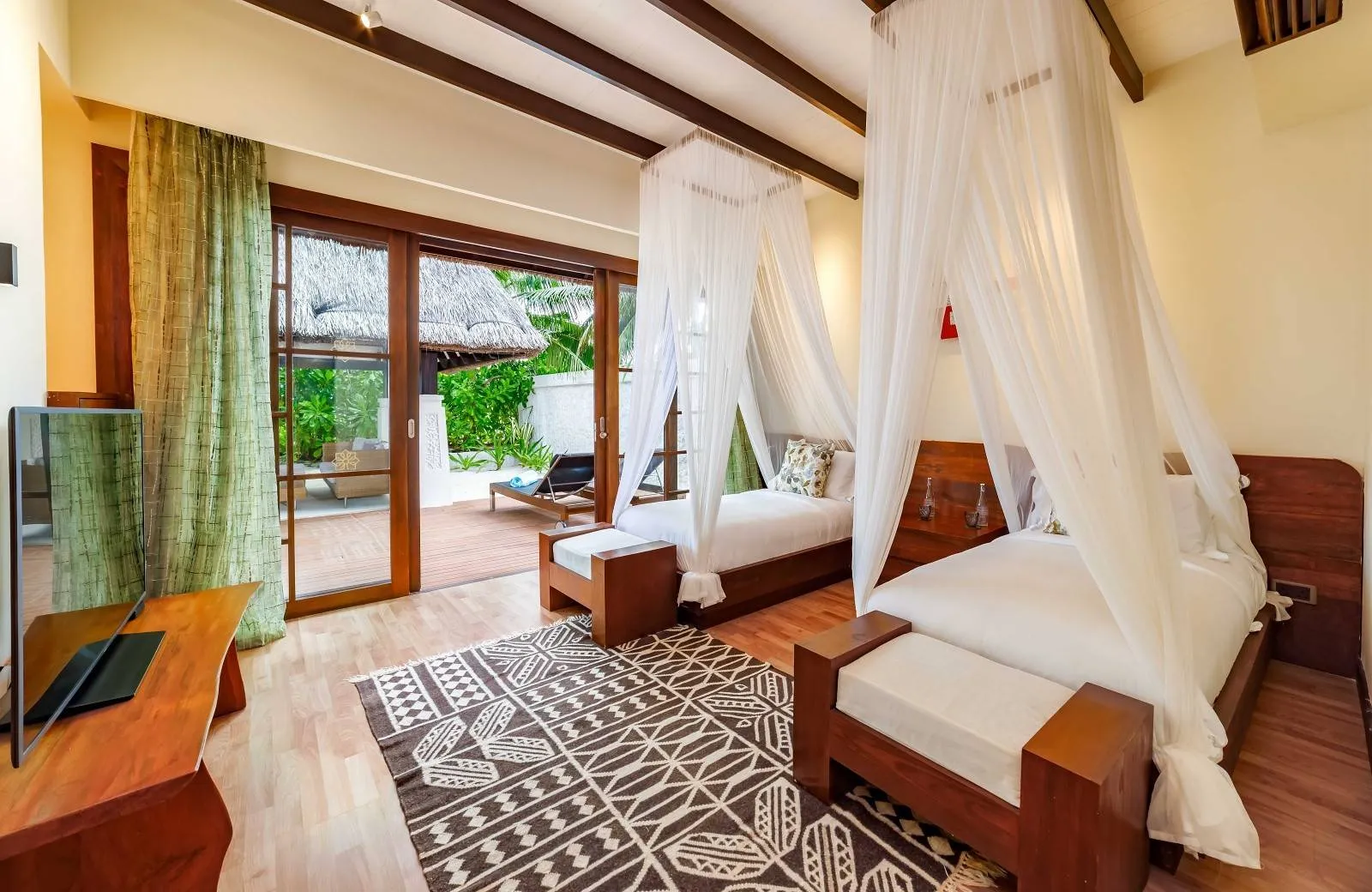 OZEN Reserve Bolifushi 5*