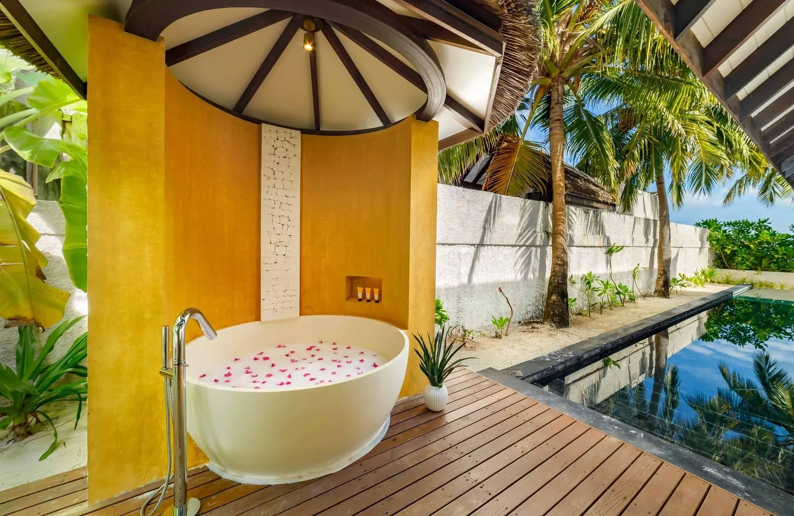 OZEN Reserve Bolifushi 5*