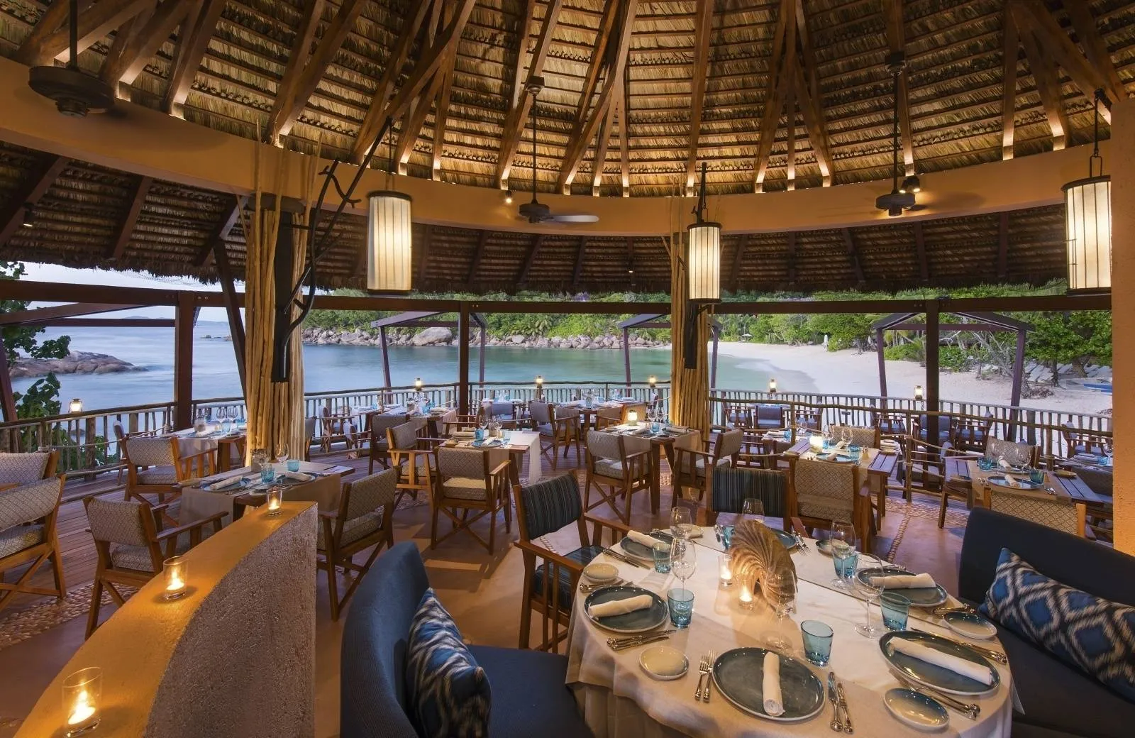 Constance Lemuria 5*