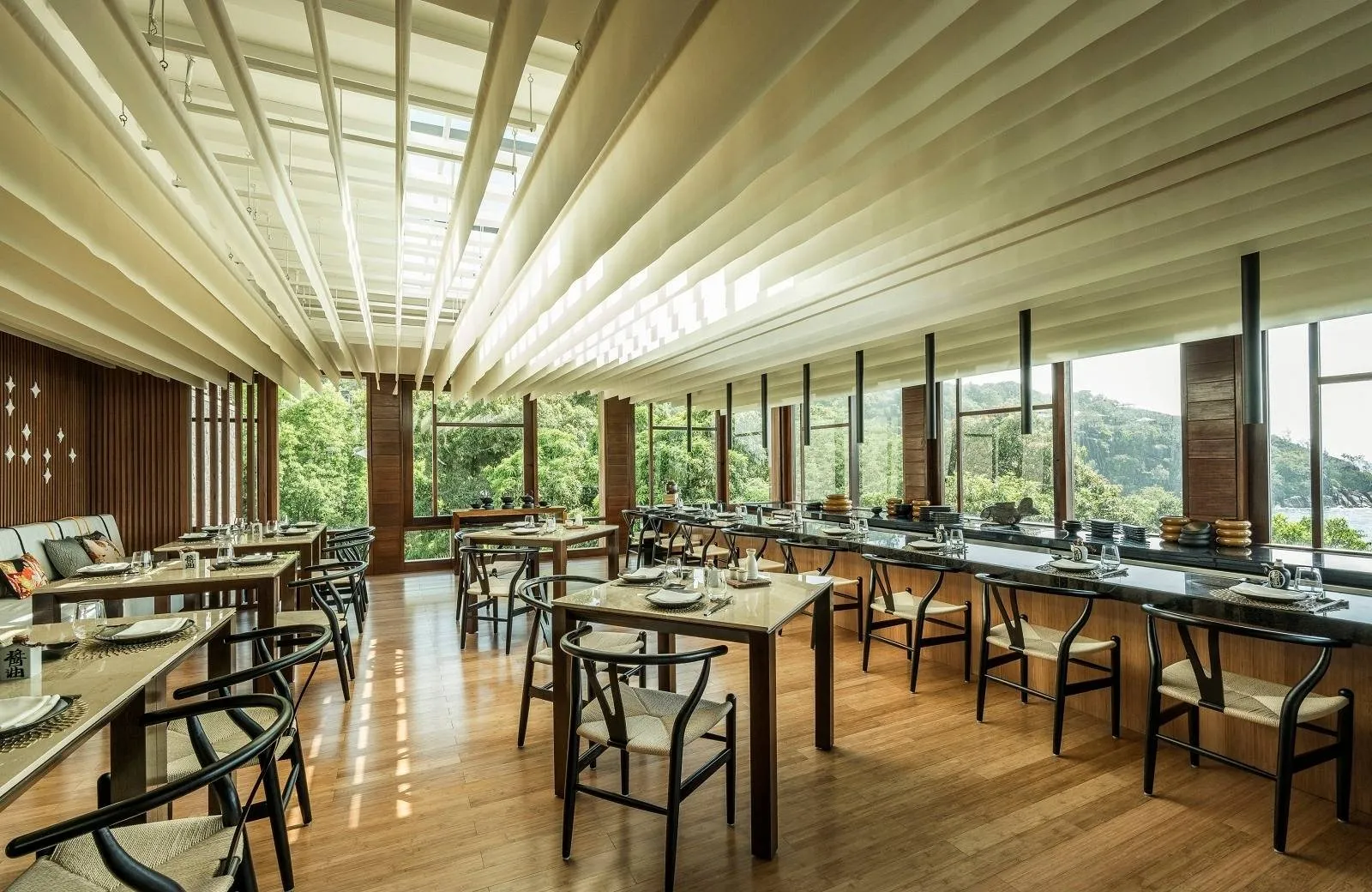 Four Seasons Resort Seychelles 5*