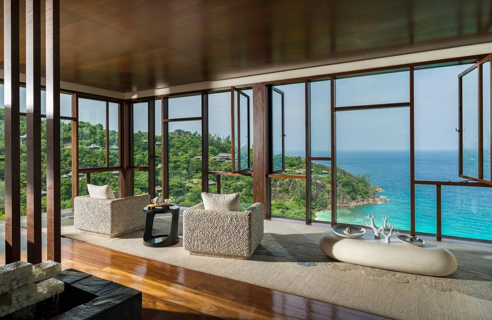 Four Seasons Resort Seychelles 5*