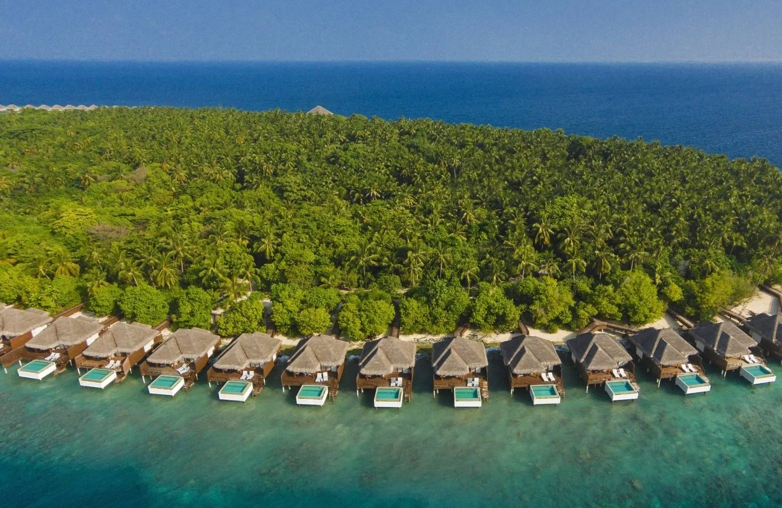 Dusit Thani Maldives 5*