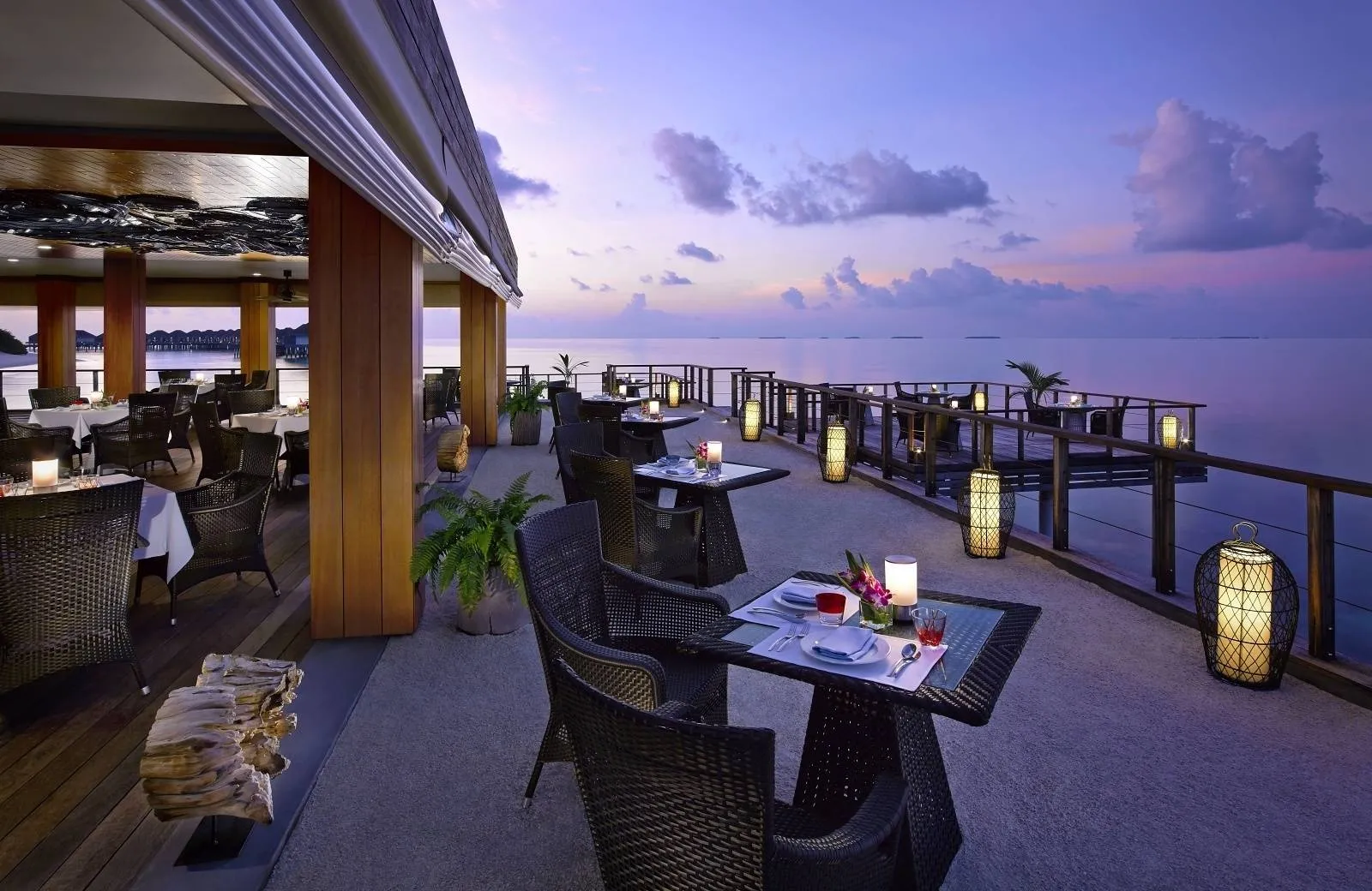 Dusit Thani Maldives 5*