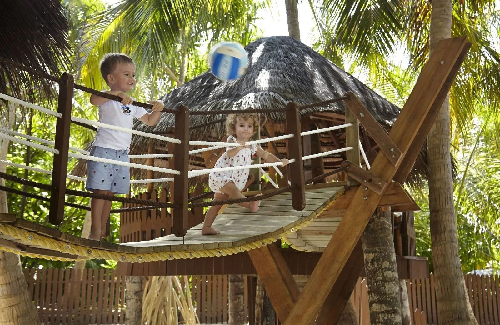 Dusit Thani Maldives 5*