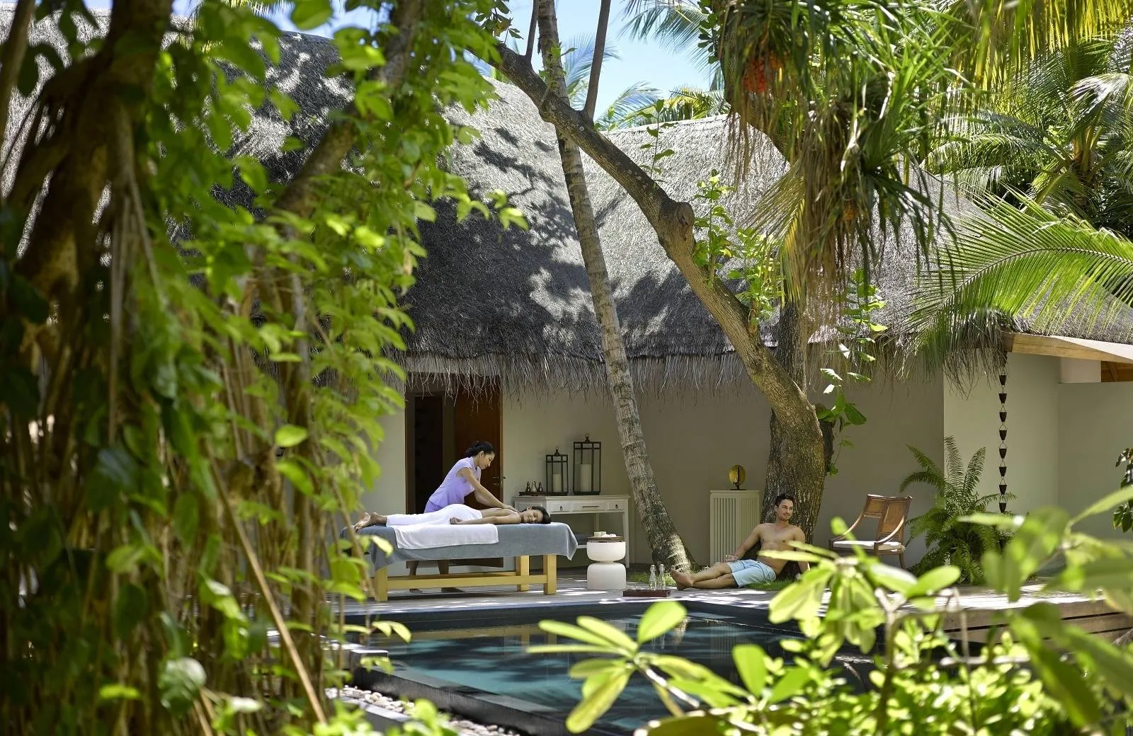Dusit Thani Maldives 5*