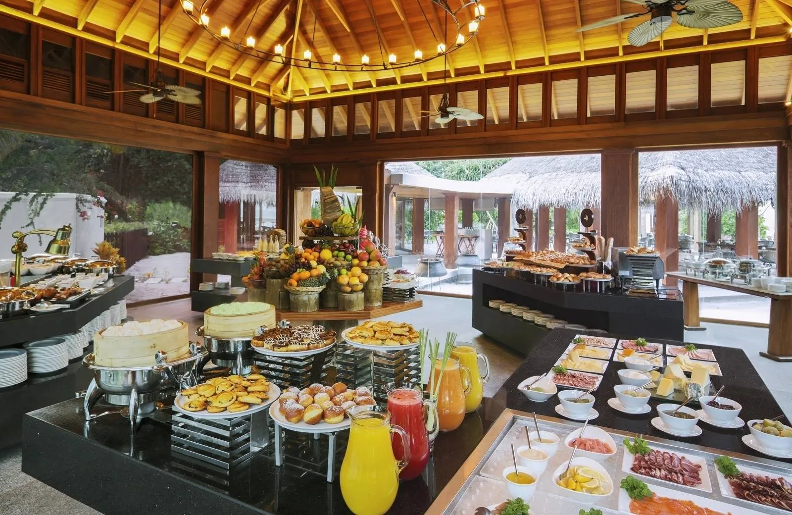 Dusit Thani Maldives 5*