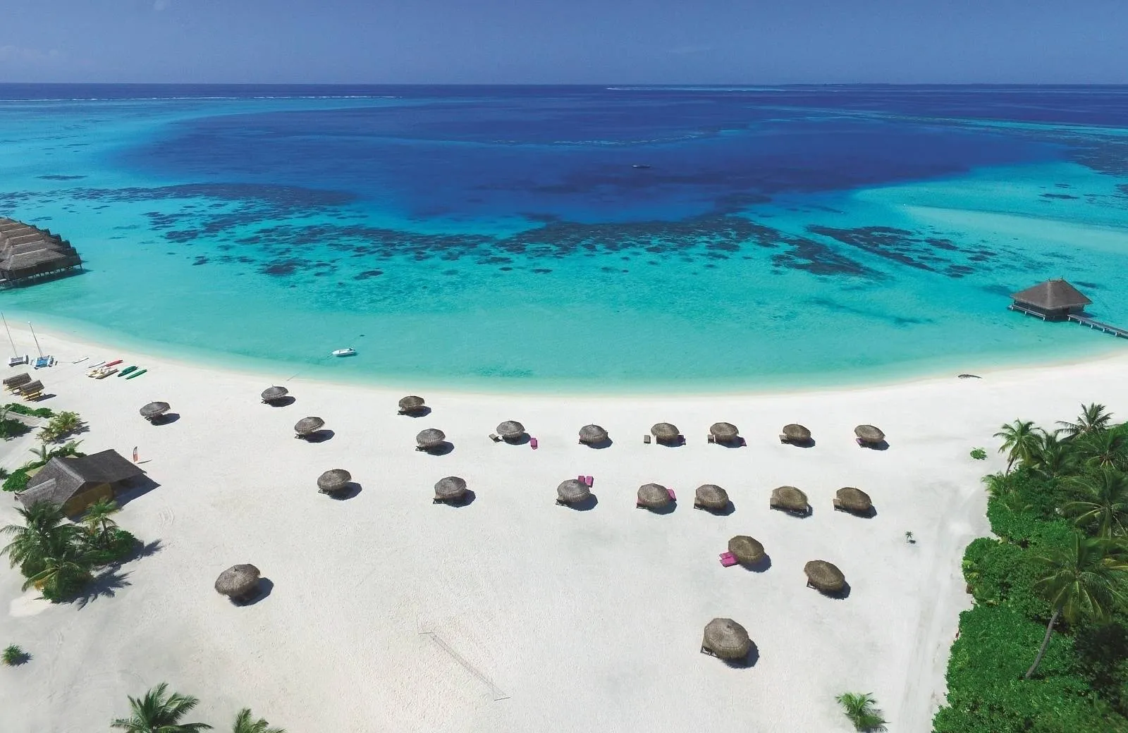 Constance Moofushi Maldives 5*